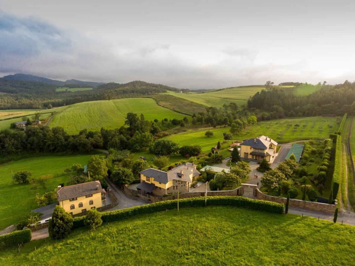 Hotel Hacienda Llamabua Navia Eksteriør bilde