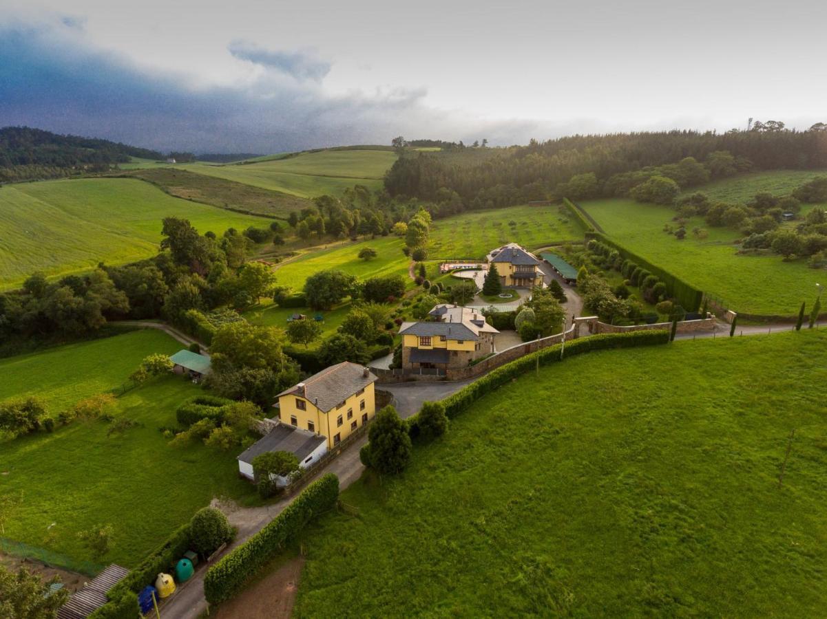 Hotel Hacienda Llamabua Navia Eksteriør bilde