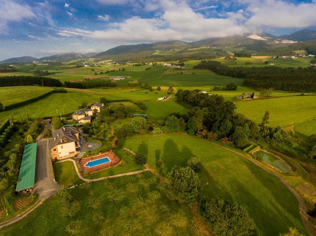 Hotel Hacienda Llamabua Navia Eksteriør bilde