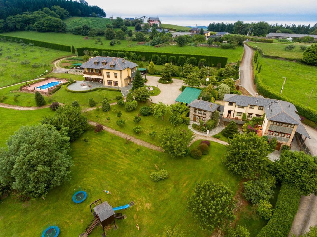 Hotel Hacienda Llamabua Navia Eksteriør bilde
